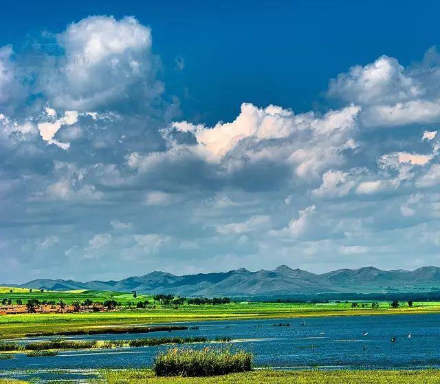 封闭半年，河北草原天路再次开放，再过10天，最美季节即将到来