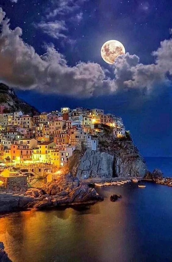 罕见的祖国风景！这一辈子见一次值了！太罕见了