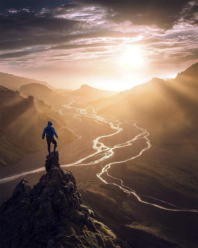 雄浑壮阔的自然景观 领略天地间的壮丽山河