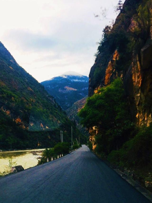 失恋后，我去了色达，在4000米海拔上高反2次，差点要凉！