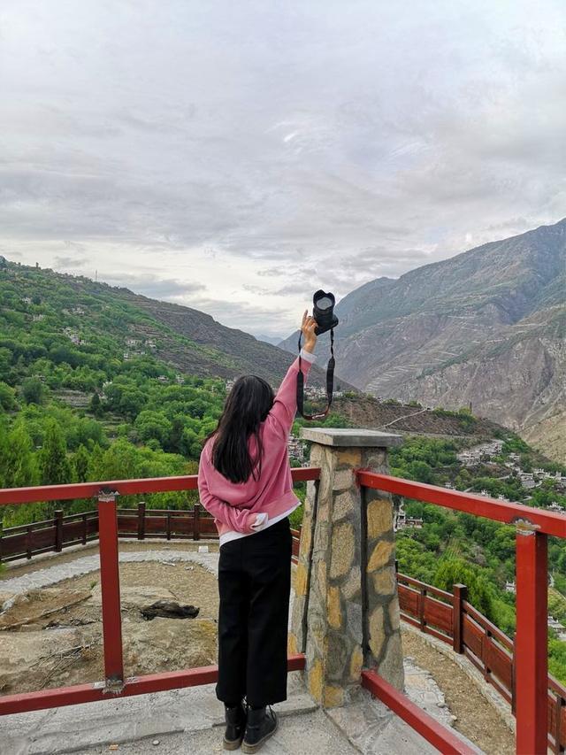 失恋后，我去了色达，在4000米海拔上高反2次，差点要凉！