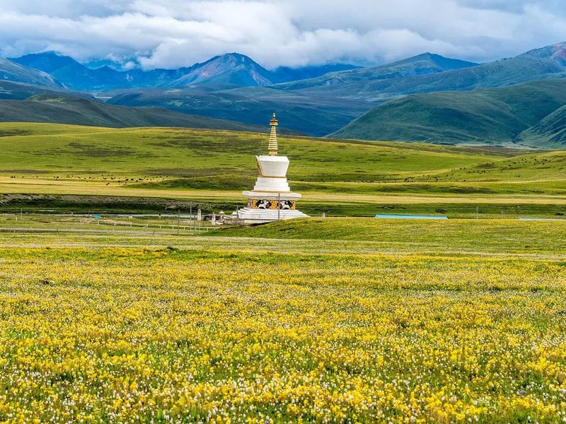 丁真的家乡在哪里，来补一堂地理课