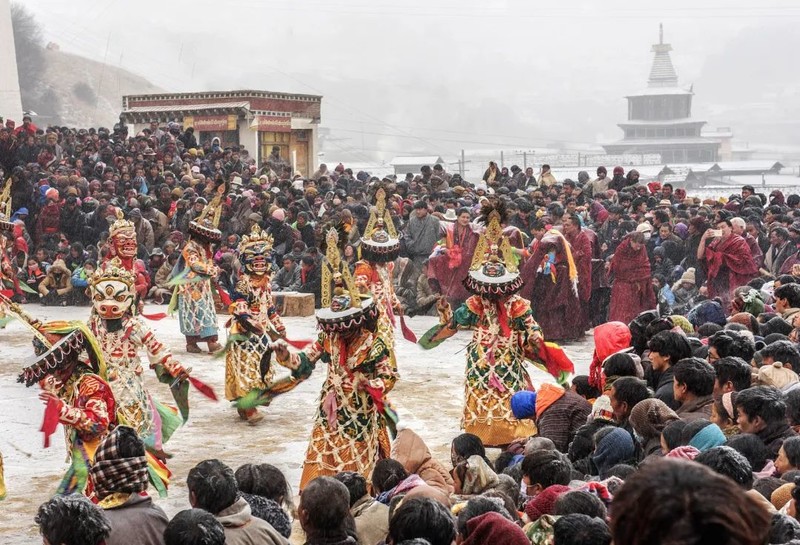 丁真的家乡在哪里，来补一堂地理课