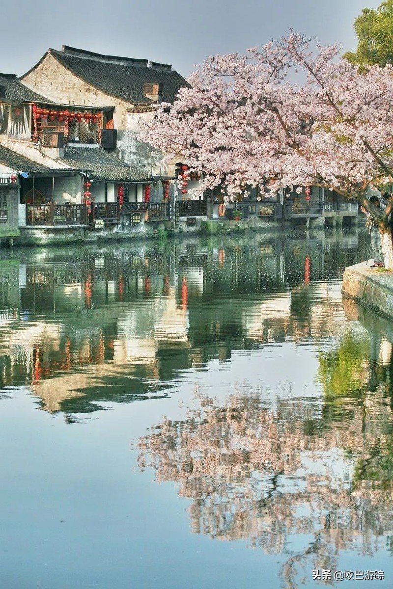 国内不能辜负的12个绝美古镇，累了就去小住几日，你去过几个？