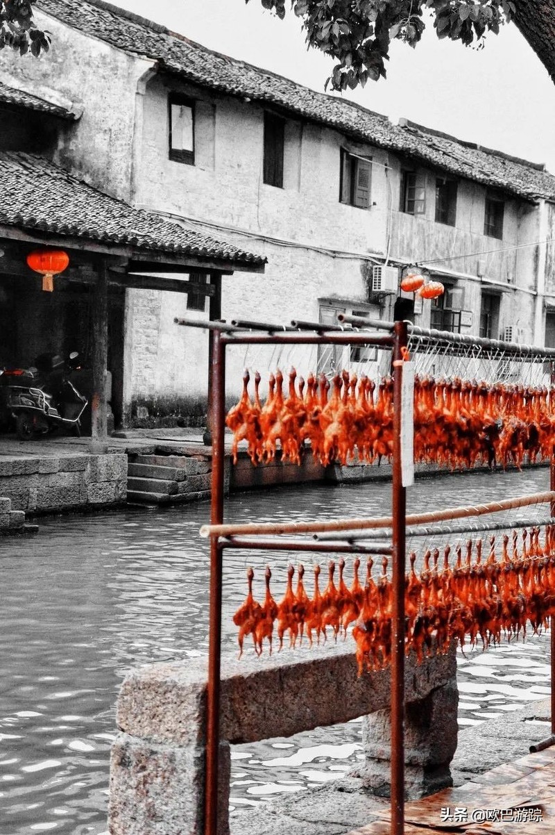 国内不能辜负的12个绝美古镇，累了就去小住几日，你去过几个？