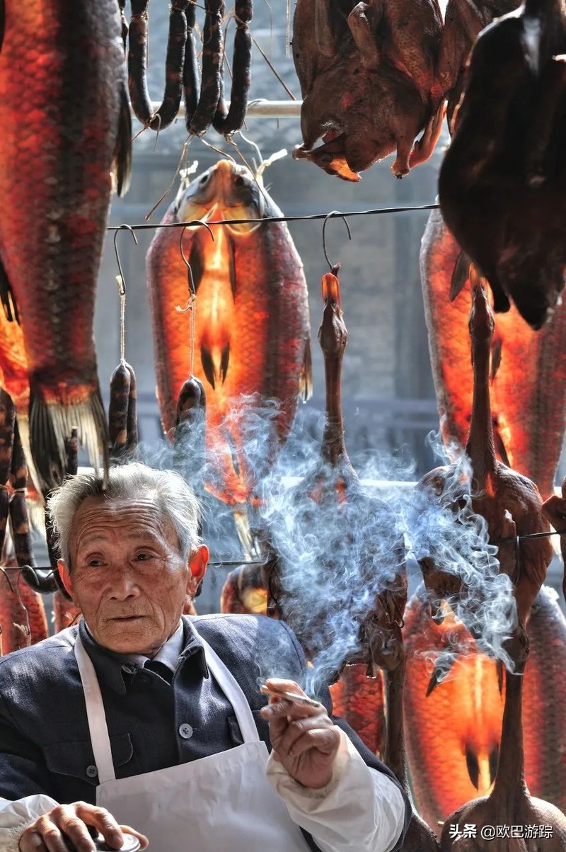 国内不能辜负的12个绝美古镇，累了就去小住几日，你去过几个？