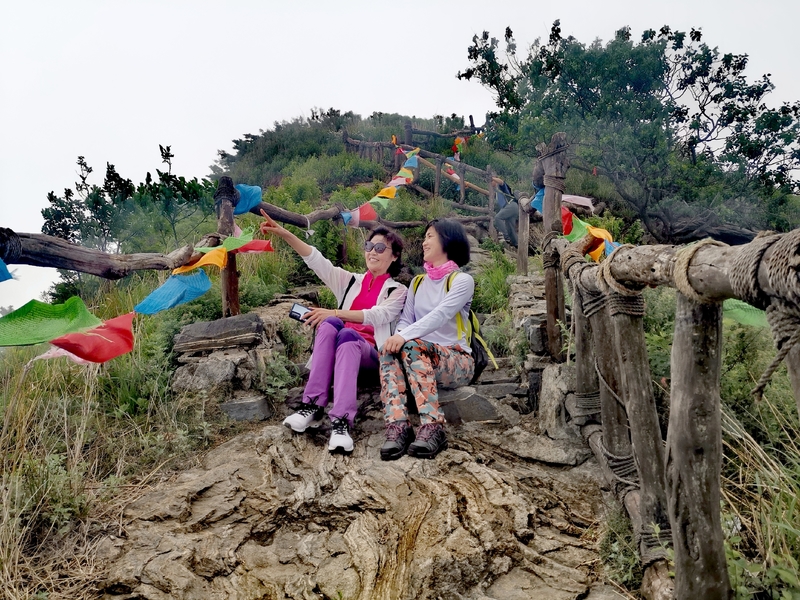 大连小黑山氤氲意境休闲游山