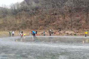 大连•西郊探索廊道天然冰场