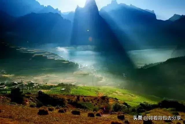 云朵之下扎尕那，人间仙境，给你多样的旅行体验