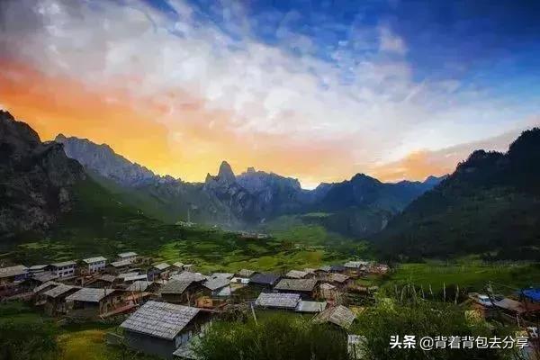 云朵之下扎尕那，人间仙境，给你多样的旅行体验