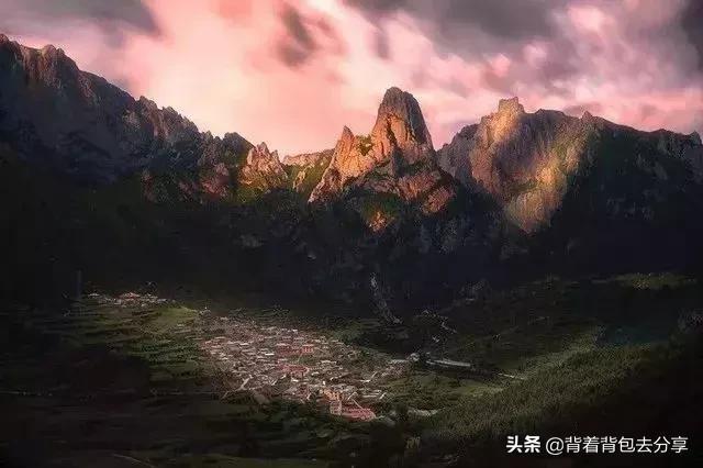 云朵之下扎尕那，人间仙境，给你多样的旅行体验