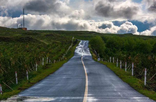 封闭半年，河北草原天路再次开放，再过10天，最美季节即将到来