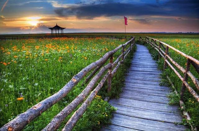 封闭半年，河北草原天路再次开放，再过10天，最美季节即将到来