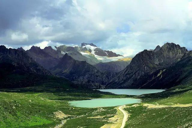 她只是四川的一个州，却霸占了川西美景的半壁江山