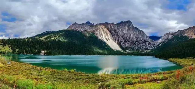 她只是四川的一个州，却霸占了川西美景的半壁江山
