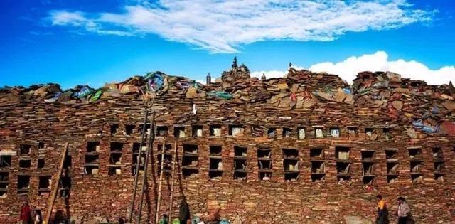 她只是四川的一个州，却霸占了川西美景的半壁江山