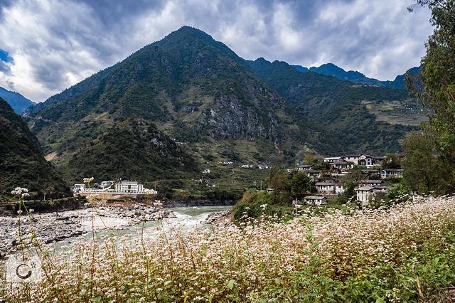 怒江峡谷一次惊悚而神奇的自驾游