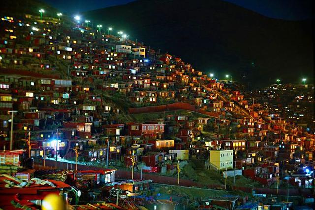 失恋后，我去了色达，在4000米海拔上高反2次，差点要凉！