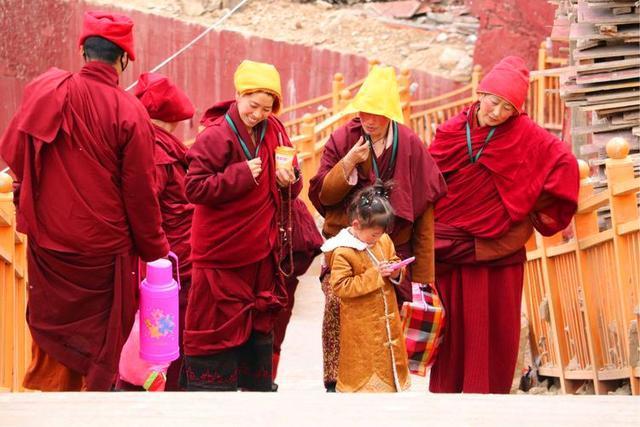 失恋后，我去了色达，在4000米海拔上高反2次，差点要凉！