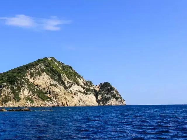 住帐篷也能上瘾？先看看世界上最美的16处露营地