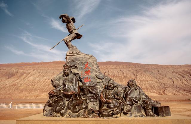 7000公里从北京到新疆，世界最长穿越沙漠的高速G7自驾详细攻略