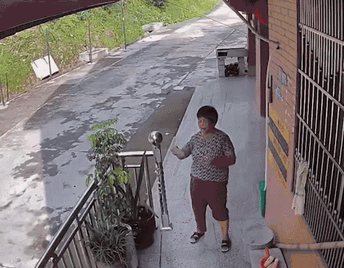 2020年感动瞬间：总有一些温暖，让人热泪盈眶