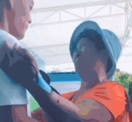 2020年感动瞬间：总有一些温暖，让人热泪盈眶