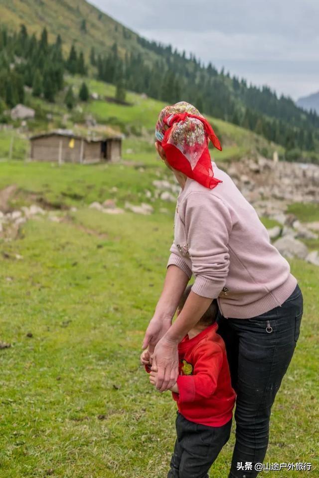 没有信号的120公里，徒步天山绝美乌孙古道，迷失在人间天堂