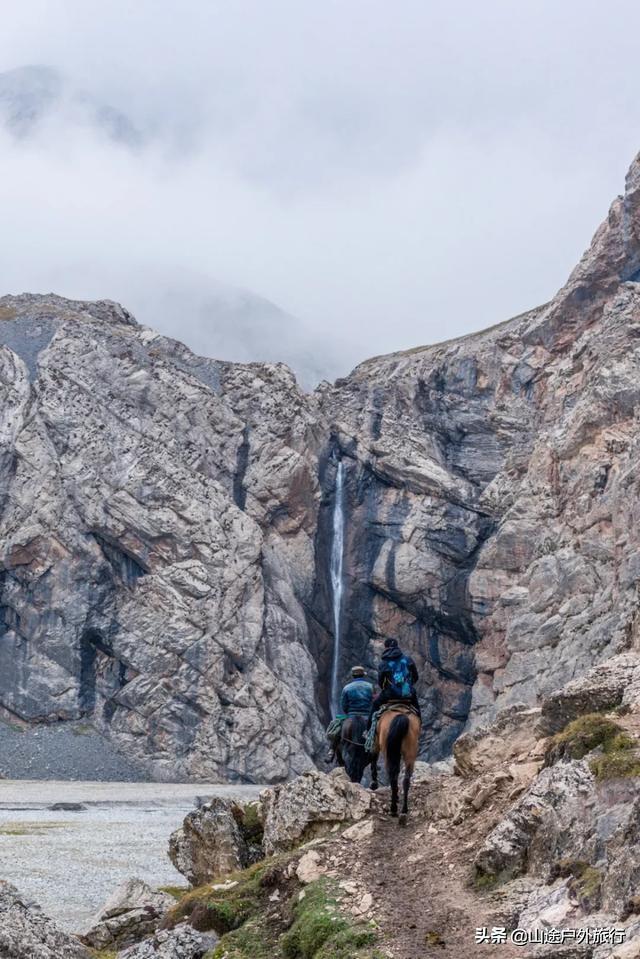 没有信号的120公里，徒步天山绝美乌孙古道，迷失在人间天堂