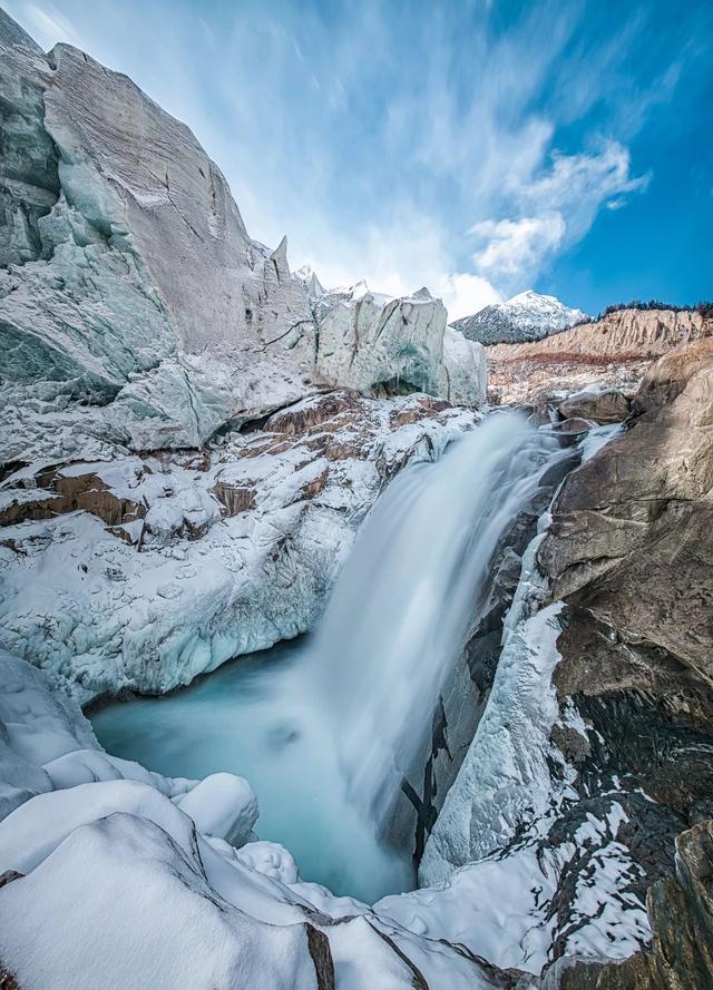 中国到底哪里的瀑布最好看？