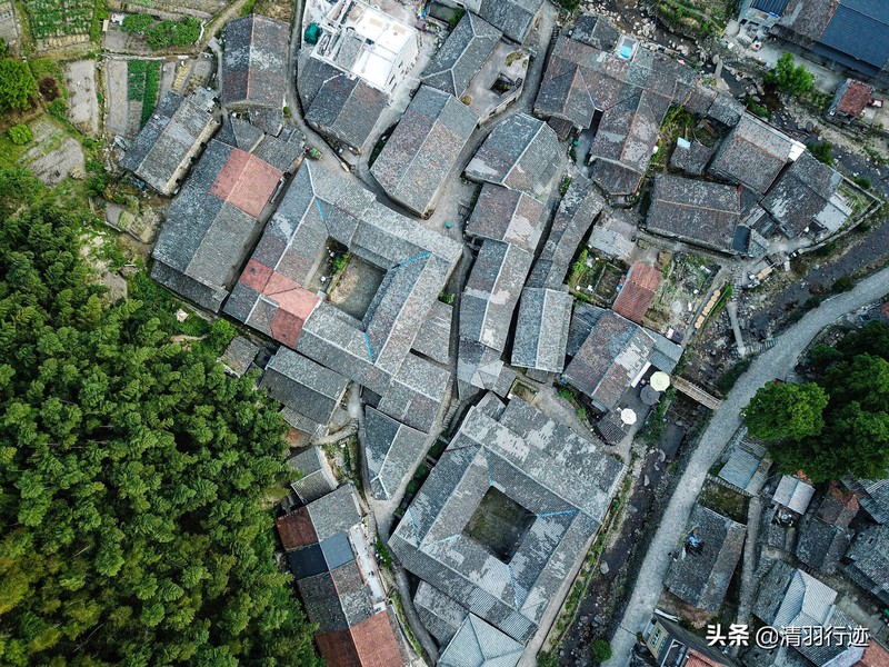 浙江一座600年的石头村，建筑全是石头垒砌，古朴静谧游客不多
