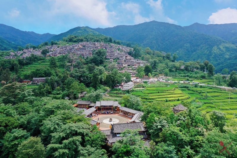 世界最大的瑶寨藏在广东深山中,距离广州3.5小时车程