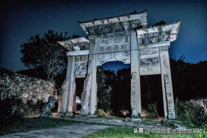 湖北、湖南、重庆交界处的恩施，简直是一座“神仙之城”