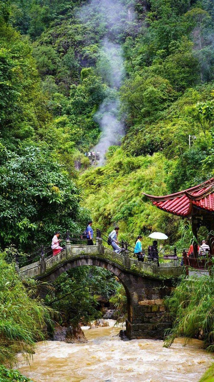 腾冲热海公园©图虫：春天茉莉.jpg