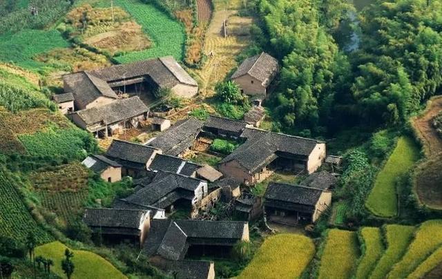 国内最美的10个地方，户外人最多去过2个