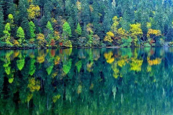 有一个远方，比西藏更西藏，那便是甘孜