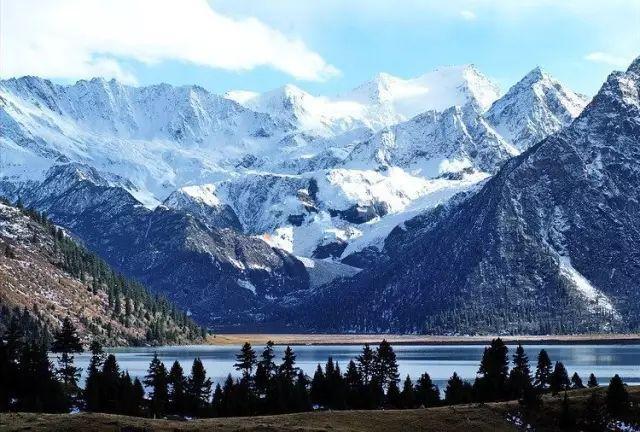 有一个远方，比西藏更西藏，那便是甘孜