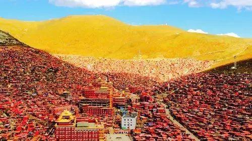 有一个远方，比西藏更西藏，那便是甘孜