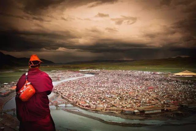 有一个远方，比西藏更西藏，那便是甘孜