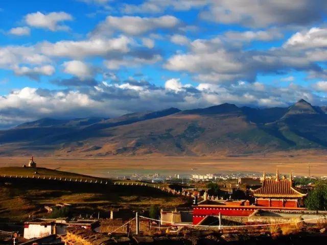 有一个远方，比西藏更西藏，那便是甘孜