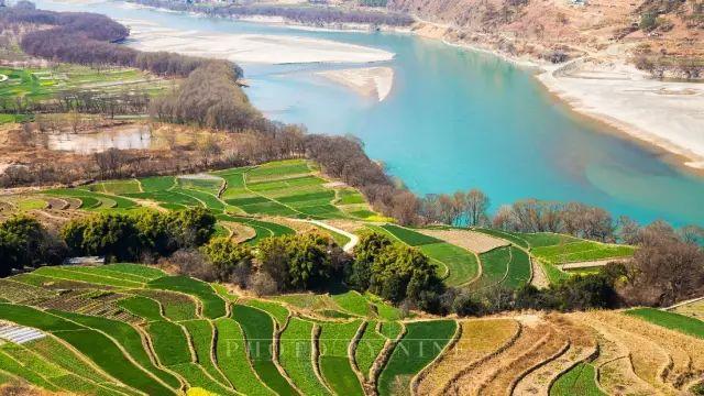 有一个远方，比西藏更西藏，那便是甘孜