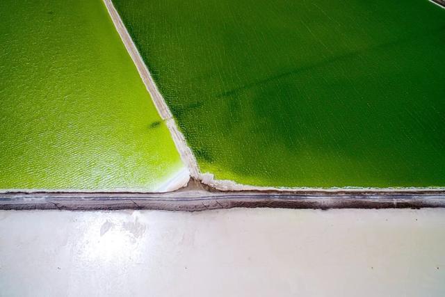 中国最大的“天空之镜'，是茶卡盐湖的56倍，美到窒息鲜少人知