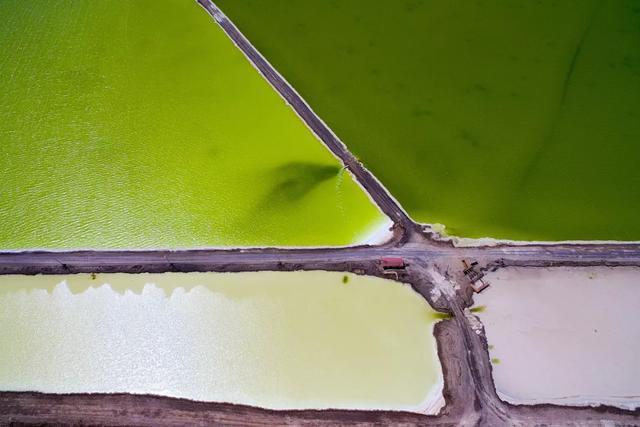 中国最大的“天空之镜'，是茶卡盐湖的56倍，美到窒息鲜少人知