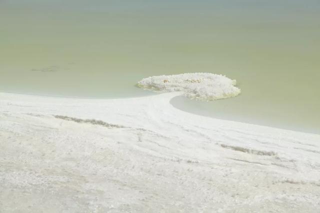 中国最大的“天空之镜'，是茶卡盐湖的56倍，美到窒息鲜少人知