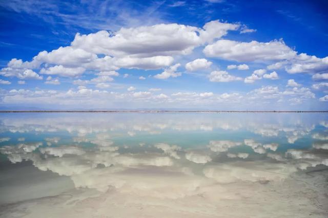 中国最大的“天空之镜'，是茶卡盐湖的56倍，美到窒息鲜少人知