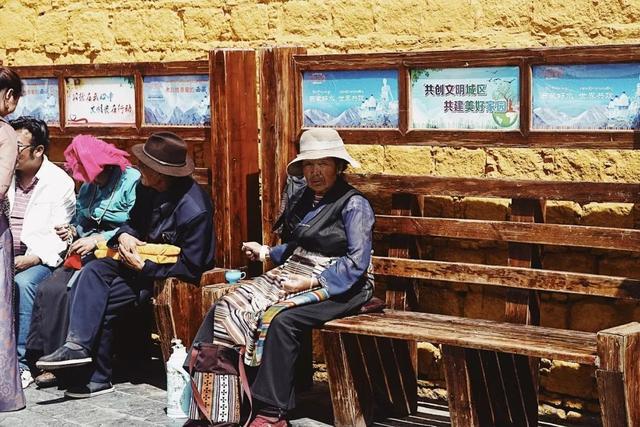 12个女人一定要去的地方，如果可以，一年旅行一次可好？