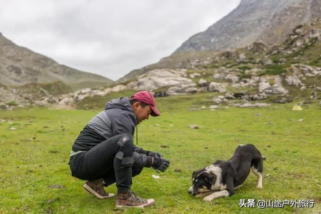 没有信号的120公里，徒步天山绝美乌孙古道，迷失在人间天堂