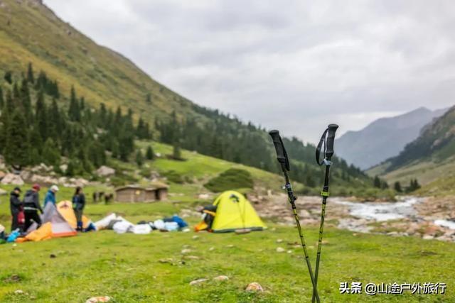 没有信号的120公里，徒步天山绝美乌孙古道，迷失在人间天堂