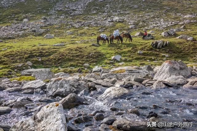 没有信号的120公里，徒步天山绝美乌孙古道，迷失在人间天堂