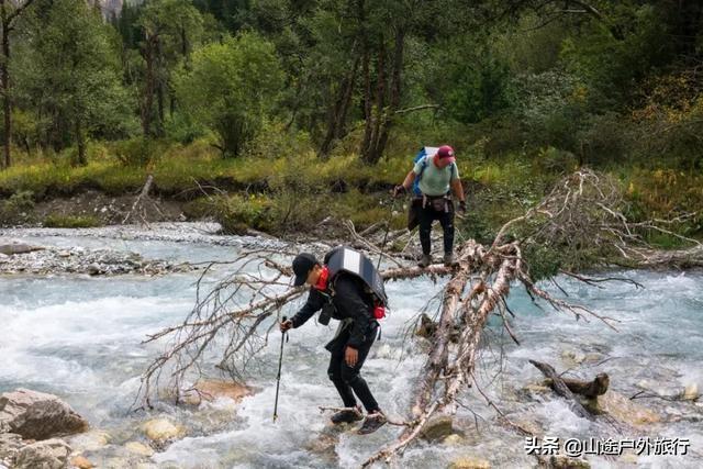 没有信号的120公里，徒步天山绝美乌孙古道，迷失在人间天堂